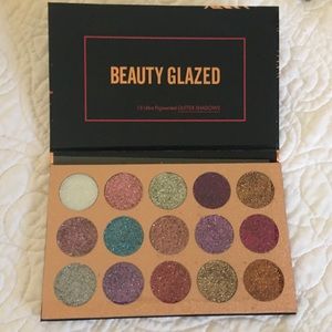 Beauty Glazed Glitter Eyeshadow Pallette